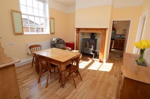 Breakfast Room- click for photo gallery